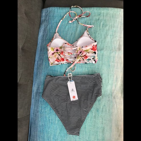 Cupshe floral bikini striped bottoms swim - Picture 2 of 3